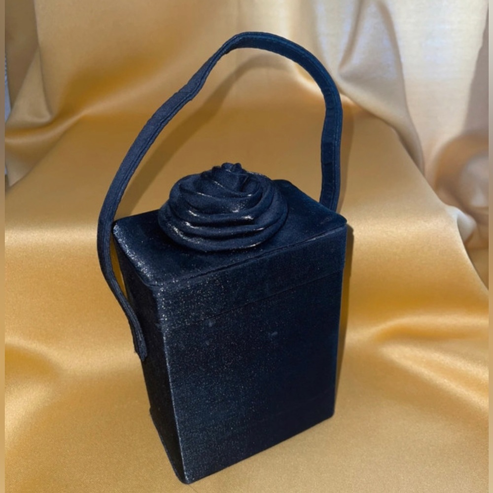 Mini Purse - Picture 2 of 2
